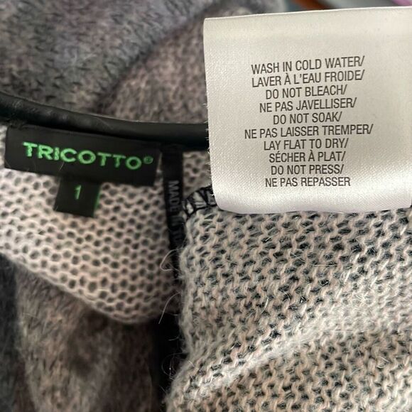 Boho Fringe Trim Poncho - Picture 8 of 10